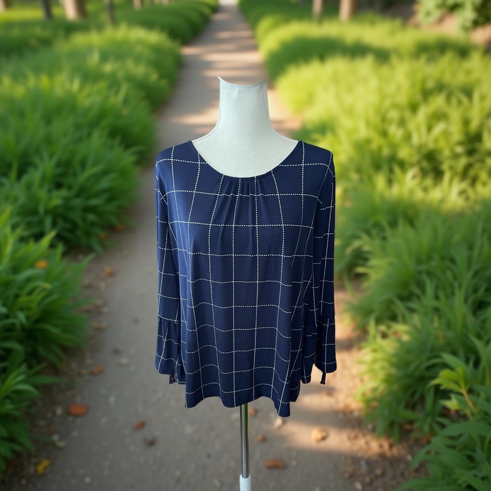Liz Claiborne Career blue white blouse size XL round neck spandex bell sleeves - Picture 5 of 16